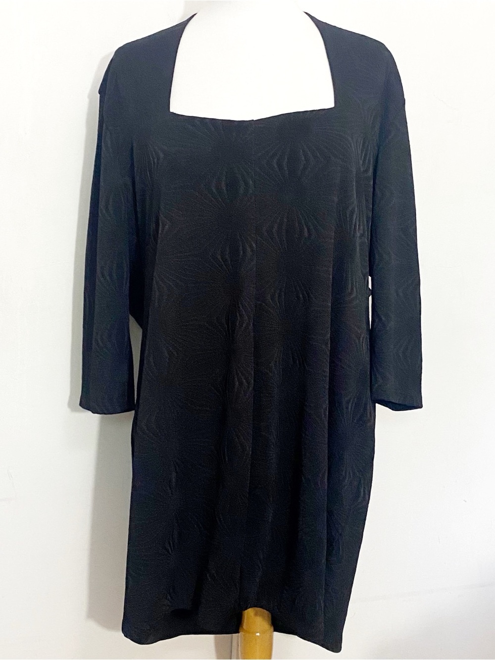 Lily Rose NWT Square-Neck 3/4 Sleeve Textured Knit Keyhole Back Shift Dress 3X